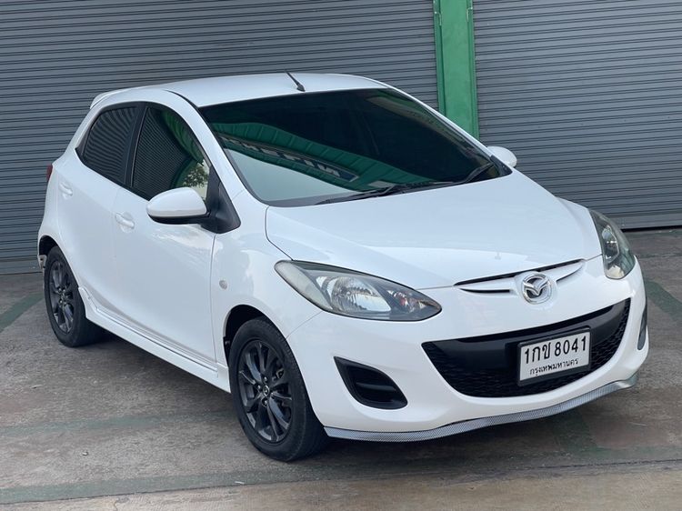 รถ Mazda Mazda 2 1.5 Groove สี ขาว