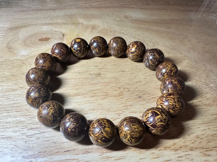 น้ำตาล ข้อมือหิน skin jesper ผิวช้าง