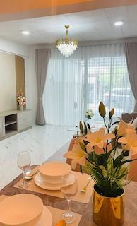 ขายด่วนทาวน์เฮาส์ 2 ชั้น รีโนเวทใหม่ พัทยา 