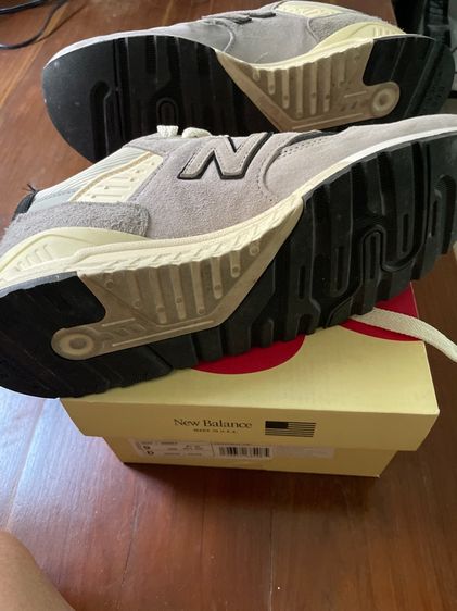 รองเท้า New Balance  รุ่น 998 MADE IN USA รูปที่ 2