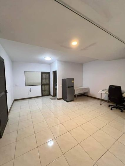 อื่นๆ มีบางส่วน สร้างเสร็จก่อน 2010 บ้านพร้อมที่ดิน รูปที่ 3