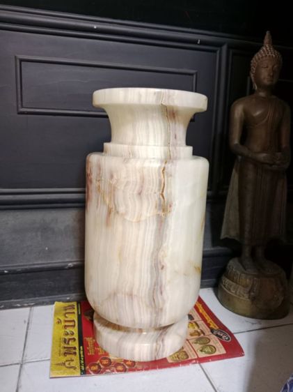 โถแจกัน หินอ่อน