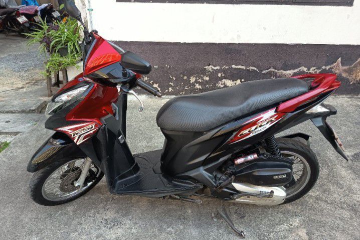 ขาย honda click 125 i ปี 13ไมล์แท้เจ้าของขายเองรถพร้อมใช้งานหมายเหตุฝาเบาะนั่งล็อกไม่ได้ต้องซ่อมภาษีหมดปี 70รถใช้ขี่ไปทำงานและธุระต่างๆนัดดูรถได้แถวเอกมัยทองหล่อพระโขนง รูปที่ 3