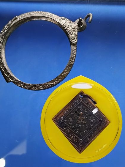 เหรียญพระปิดตา ทรงข้าวหลามตัด วัดโชติการาม สร้างราวปี2460 หลวงปู่ศุข มาร่วมอธิฐานจิต พระสวยมาก เจ้าของเดิมเก็บเก่าไว้ดีมาก ได้แบ่งปันมาครับ รูปที่ 3