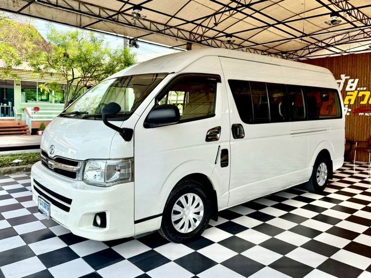 Toyota Commuter 2013 2.7 Van เบนซิน ไม่ติดแก๊ส เกียร์ธรรมดา ขาว รูปที่ 2