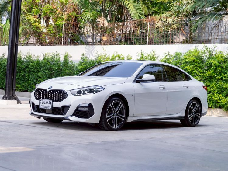 BMW Series 2 2022 220i Sedan เบนซิน ไม่ติดแก๊ส เกียร์อัตโนมัติ ขาว รูปที่ 3