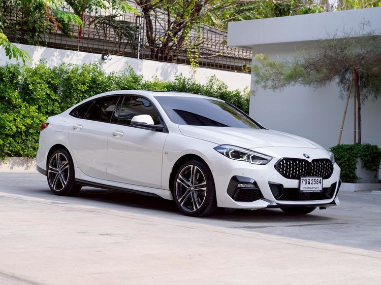 รถ BMW Series 2 220i สี ขาว