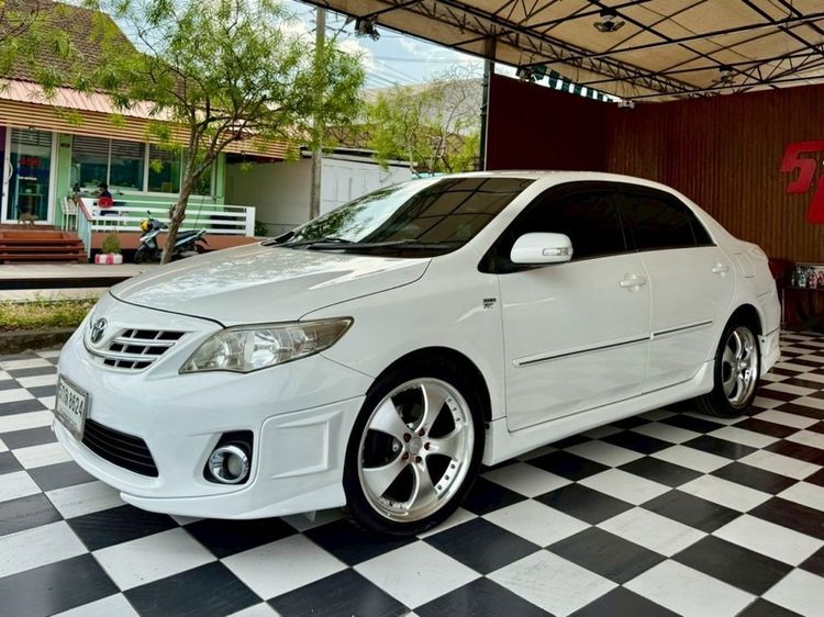 Toyota Corolla 2011 1.6 Sedan เบนซิน ไม่ติดแก๊ส เกียร์อัตโนมัติ ขาว รูปที่ 2