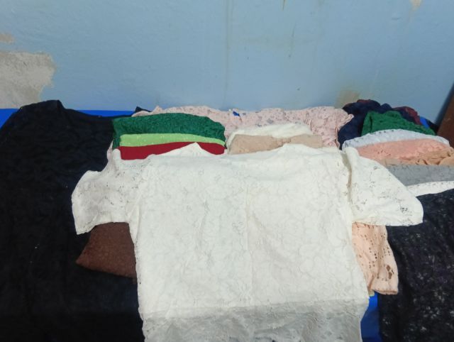 เสื้อลายลูกไม้กับผ้าพันคอขนาน67-170ซม. รูปที่ 2