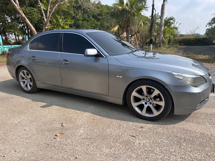 BMW Series 5 2004 525i เบนซิน ไม่ติดแก๊ส เกียร์อัตโนมัติ เทา รูปที่ 3