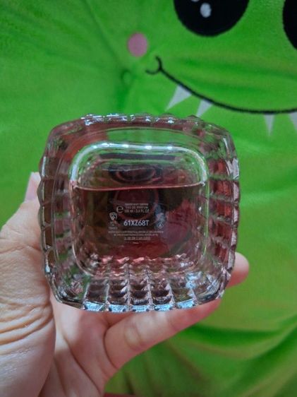 น้ำหอมผู้หญิง โทนหวานหรู 100ml (มือสอง ของแท้พร้อมกล่อง) รูปที่ 6