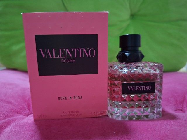 อื่นๆ น้ำหอมผู้หญิง โทนหวานหรู 100ml (มือสอง ของแท้พร้อมกล่อง)