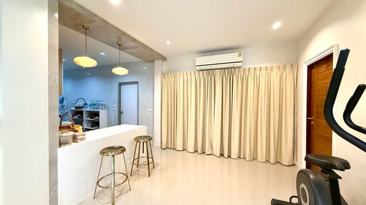 มีบางส่วน ขาย บ้านเดี่ยว 2 ชั้น หมู่บ้าน สิรินนารา อุดรธานี พื้นที่ใหญ่ ใกล้เมืองอุดร รูปที่ 3