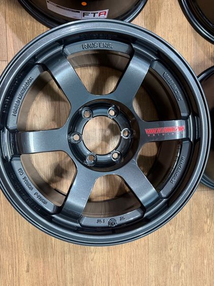 ขาย ล้อเบา te37 suv งาน aow  (auto option) 18x9et0 สีเทากัลหยอดแดง กล่องครบ สภาพมือหนึ่ง รูปที่ 4