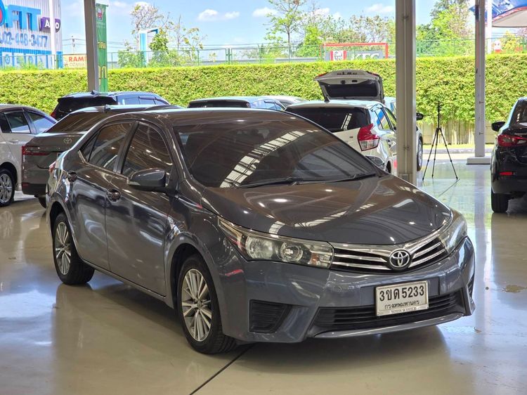 Toyota Altis 2015 1.8 E Sedan เบนซิน ไม่ติดแก๊ส เกียร์อัตโนมัติ เทา รูปที่ 3
