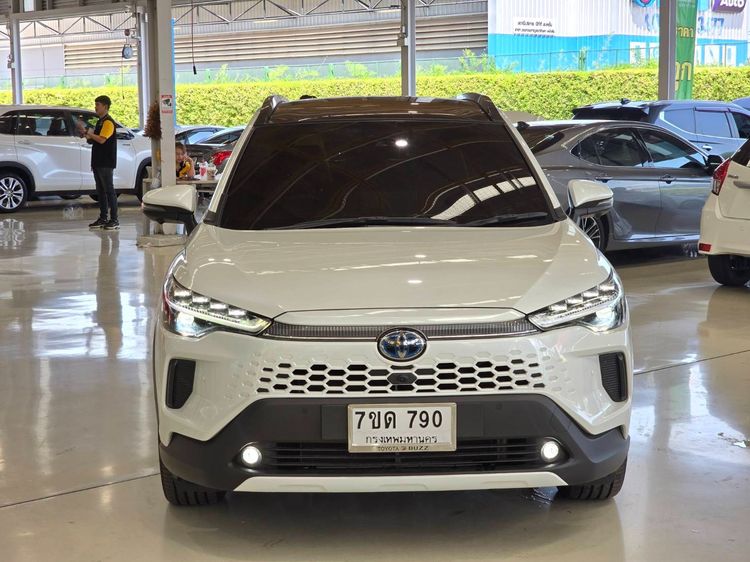 Toyota Corolla Cross 2024 1.8 HEV Premium Luxury Sedan ไฮบริด ไม่ติดแก๊ส เกียร์อัตโนมัติ ขาว รูปที่ 2