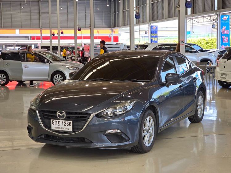รถ Mazda Mazda3 2.0 E สี เทา