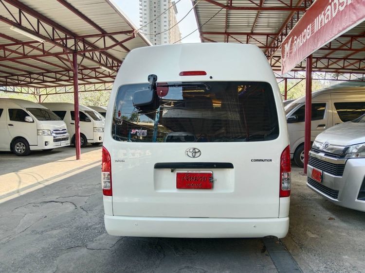 Toyota Commuter 2017 3.0 Van ดีเซล ไม่ติดแก๊ส เกียร์ธรรมดา ขาว รูปที่ 3