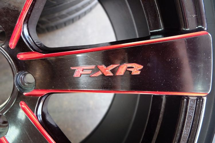 👉 ล้อแต่ง FXR ใบพัด ดำ กัดก้านแดง 6รู139 20 นิ้ว  รูปที่ 2