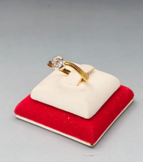 แหวนเพชรแท้ รูปที่ 2