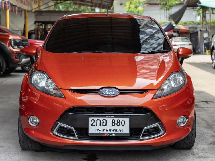 รถ Ford Fiesta 1.5 Sport สี ส้ม