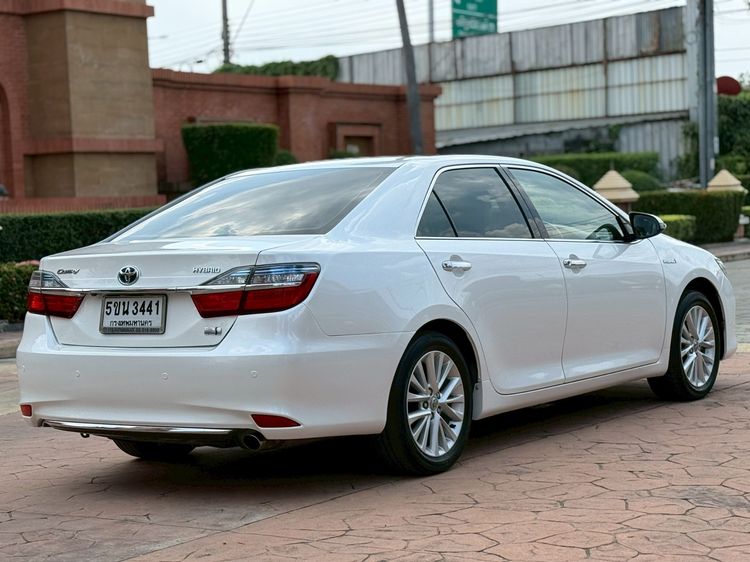 Toyota Camry 2015 2.5 HV Premium Sedan เบนซิน เกียร์อัตโนมัติ ขาว รูปที่ 4