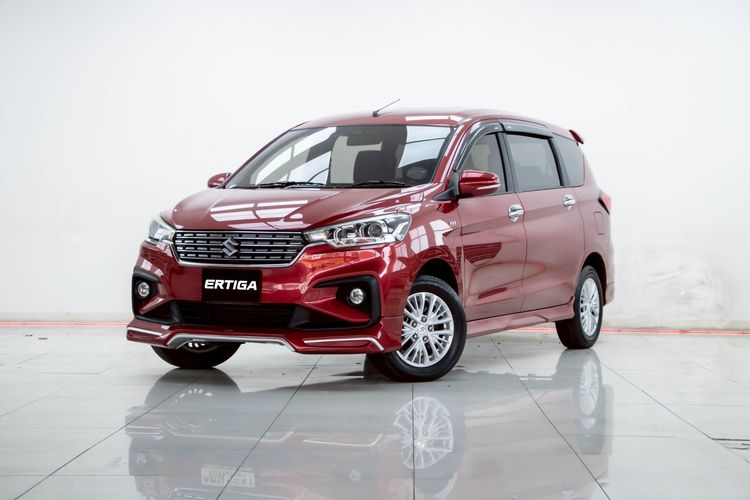 รถ Suzuki Ertiga 1.5 GX สี แดง