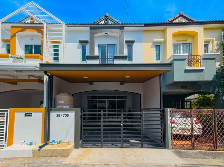 มีบางส่วน ขายทาวน์เฮ้าส์ 2 ชั้น หมู่บ้านเคซี รามอินทรา 7 ถนนไทยรามัญ 18 ตรว. 3 ห้องนอน 2 ห้องน้ำ ใกล้ทางด่วนจตุโชติ รูปที่ 2