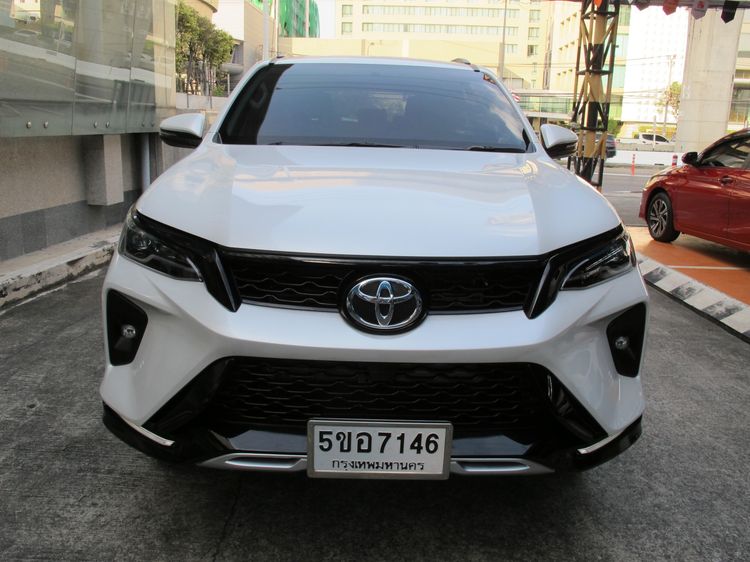 Toyota Fortuner 2024 2.4 Leader G Utility-car เบนซิน ไม่ติดแก๊ส เกียร์อัตโนมัติ ขาว รูปที่ 3