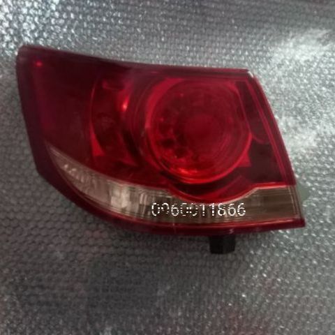 ไฟท้าย คัมรี่ 08