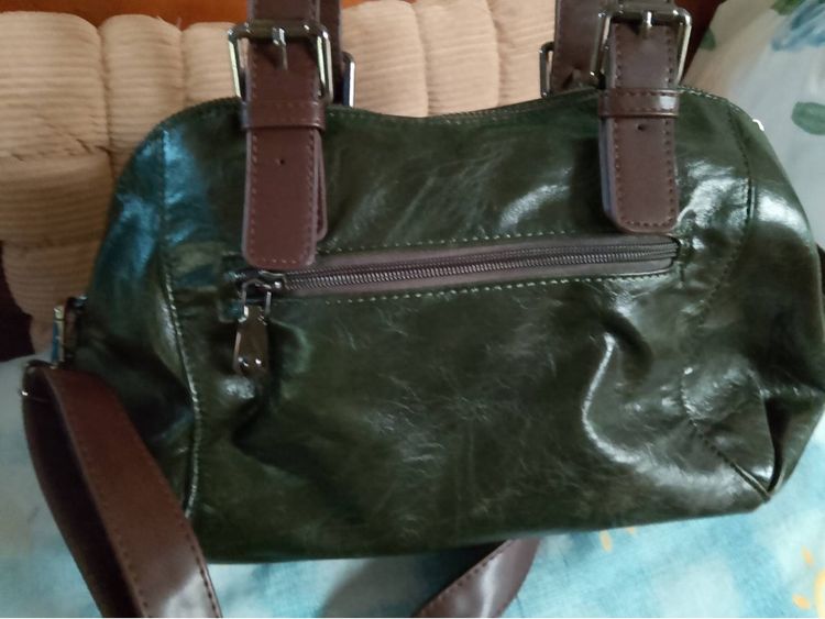 กระเป๋าหนังสีเขียว รูปที่ 4