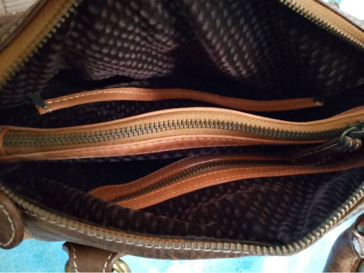กระเป๋าหนังแท้มือสอง รูปที่ 2