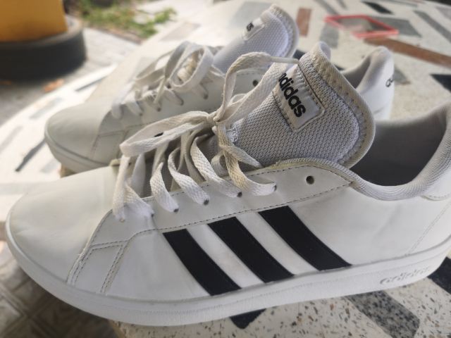 ขายรองเท้ามือสอง adidas เบอร์ us11