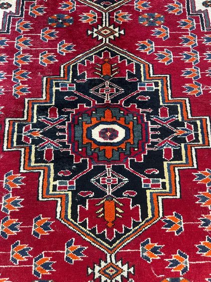 Authentic Handwoven Persian Rug – Red Tribal Design – Excellent Condition – Priced to Sell รูปที่ 4