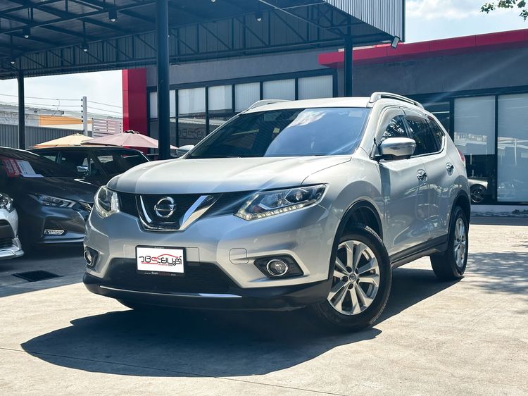 รถ Nissan X-Trail 2.0 V 4WD สี เทา