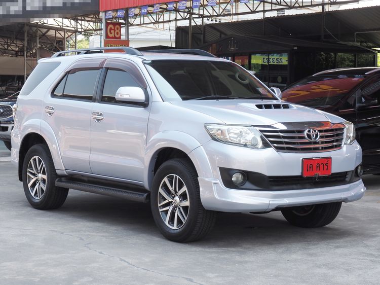 Toyota Fortuner 2013 3.0 V Utility-car ดีเซล ไม่ติดแก๊ส เกียร์อัตโนมัติ ขาว รูปที่ 3