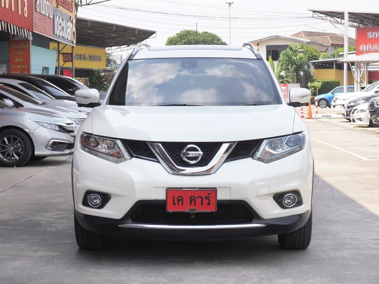 Nissan X-Trail 2016 2.5 V 4WD Utility-car เบนซิน ไม่ติดแก๊ส เกียร์อัตโนมัติ ขาว รูปที่ 2