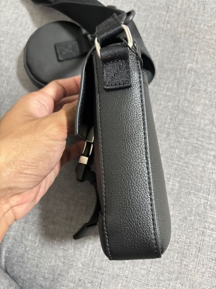 CALVIN KLEIN กระเป๋าสะพายข้าง รูปที่ 4