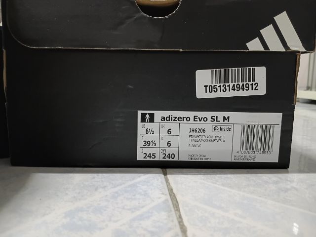 รองเท้าผ้าใบ ขาว ผ้า UK 6 | EU 39 1/3 | US 7.5 ขายรองเท้าวิ่งAdidas Evo sl