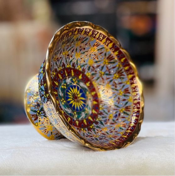 พานเบญจรงค์ขอบหยัก ลายนอก-ใน น้ำทองฉ่ำๆ Vintage THAI BENJARONG Porcelain Hand Painted Decorative รูปที่ 3