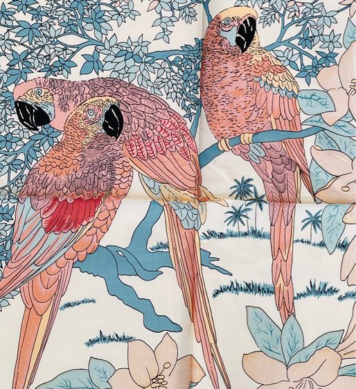 เก็บเก่า ผ้าเช็ดหน้าผ้าไหม จิมทอมป์สัน Jim Thompson Thai Silk 100 เปอร์เซ็นต์, Vintage Handkerchief, Parrots Floral รูปที่ 3