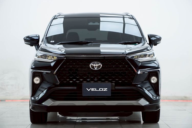 Toyota Veloz 2022 1.5 Premium Utility-car เบนซิน ไม่ติดแก๊ส เกียร์อัตโนมัติ ดำ รูปที่ 4