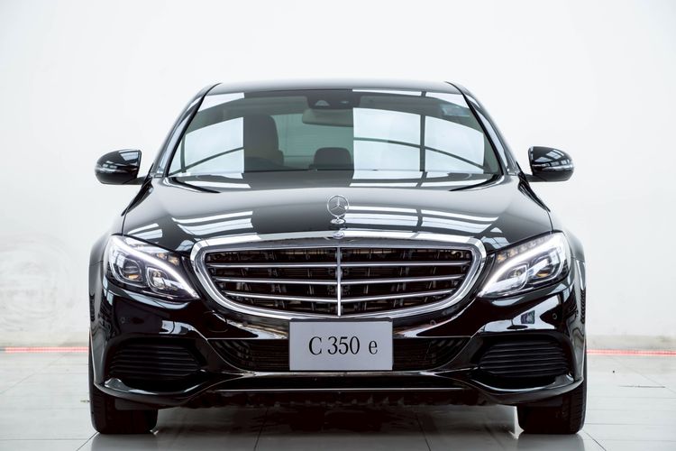 Mercedes-Benz C-Class 2017 C350 Sedan ปลั๊กอินไฮบริด (PHEV) ไม่ติดแก๊ส เกียร์อัตโนมัติ ดำ รูปที่ 4