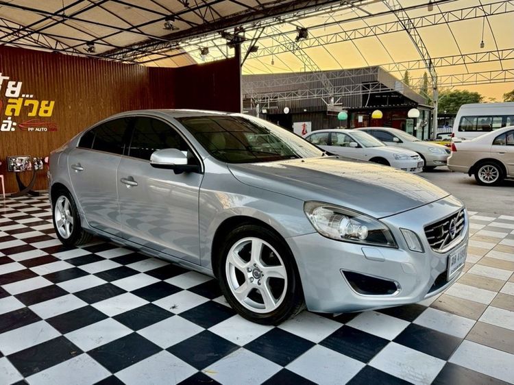 Volvo S60 2012 1.6 Drive Sedan เบนซิน ไม่ติดแก๊ส เกียร์อัตโนมัติ เงิน รูปที่ 2