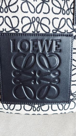 กระเป๋าถือโลเอเว่ช้าง รูปที่ 7