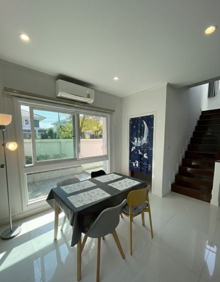 Supalai ตกแต่งครบ 2022 ขายหรือเช่า-บ้าน 4 นอนวิวสวนหลังบ้านไม่ติดใคร เช่า 32,000 บาท หรือผ่อนธนาคารเพียง 2xxxx บาท ศุภาลัย ไพรด์ วงแหวน–ลำลูกกา คลอง 6 รูปที่ 4