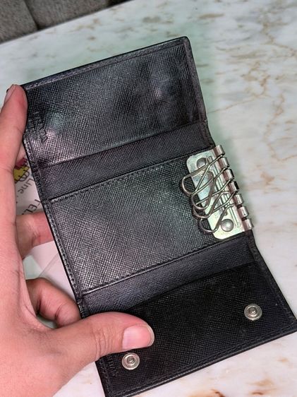 🤎Prada Saffiano leather key case🤎 รูปที่ 3