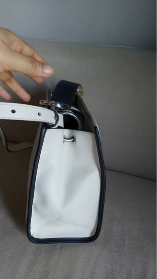 กระเป๋าฟินดิ ทรงทำงาน รูปที่ 3