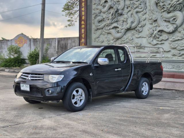 รถ Mitsubishi Triton 2.5 GLX สี ดำ