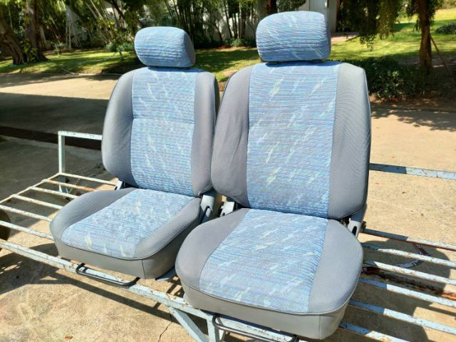 อื่นๆ เบาะรถยนต์   toyota.  soluna. ไฟท้ายหยดน้ำ